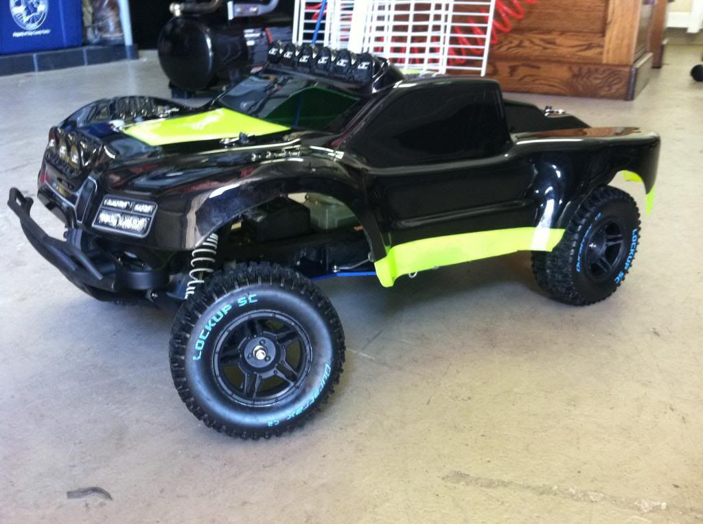 traxxas slash nitro 3.3